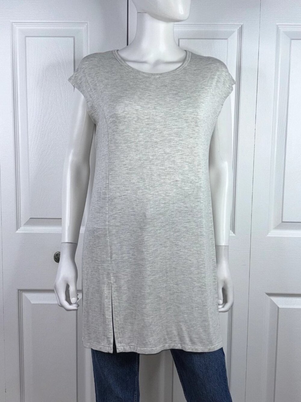 MANDALA women's medium gray tunic